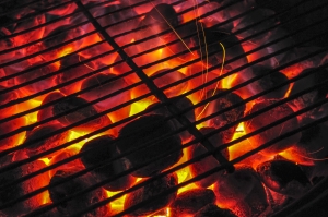 barbecue-coal-1420718-m